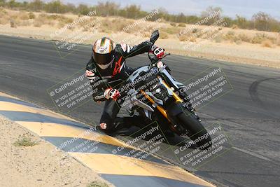 media/Apr-10-2022-SoCal Trackdays (Sun) [[f104b12566]]/Turn 7 Inside (1025am)/